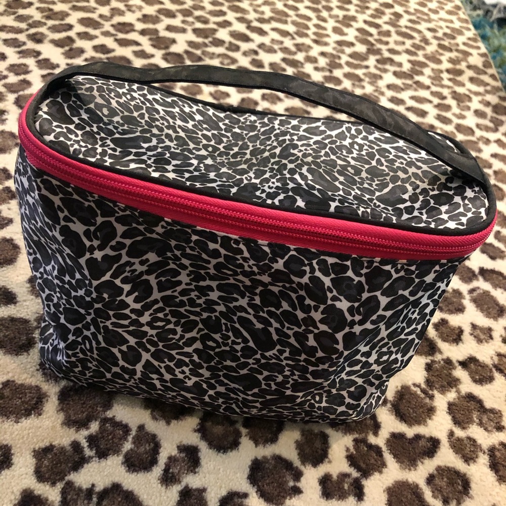 Makeup bag